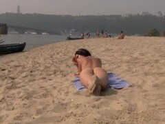 Nudist beach brings the best out of two hot teens Thumb