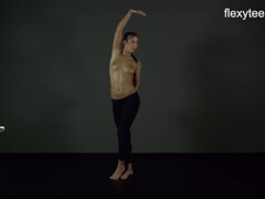 FlexyTeens - Zina shows flexible nude body Thumb