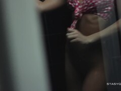 Beautiful russian amateur Darina dancing in the shower Thumb