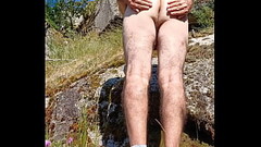 Passeando pelado na floresta Thumb