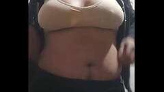 Qui&eacute_n Quiere mamar mis Tetas naturales ?? Thumb
