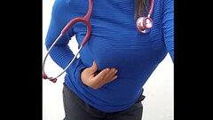 PORNO REAL DE ENFERMERA LATINA EN SERVICIO HOSPITALARIO!! LA MUY ZORRA HACE PORNO CASERO EN LA OFICINA DEL JEFE Thumb