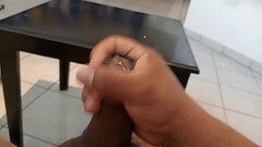 Solo en el cuarto y caliente Thumb
