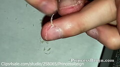 Cutting nails deep is satisfying Thumb