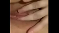 legs open almost caught Thumb
