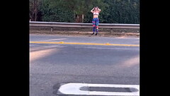 Encontrei uma prostituta na esquina chamei ela pra fazer um boquete ela quis 100$ eu pedir desconto ela chupou s&oacute_ a cabecinha ! Levei pro terreno baldio qui del&iacute_cia de boquete Thumb