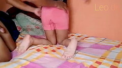 Tr&aacute_iler - Invite a mi vecina Agatha Cix a ver una porno Thumb