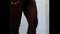 Meu pau latejando na hora do banho Thumb
