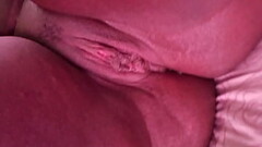 Seline playing with pretty pussy Thumb
