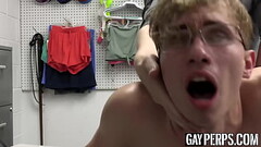 Homo perp Darron Bluu dominated by young officer Cole Church Thumb