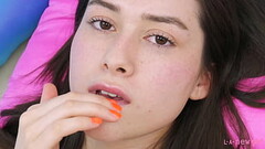 Radiant Brunette shows her flawless body Thumb