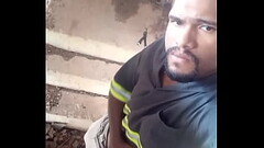 Trabalhador se masturbando escondido na constru&ccedil_&atilde_o Thumb
