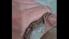 PUNHETA E GOZADA NO BANHO Thumb